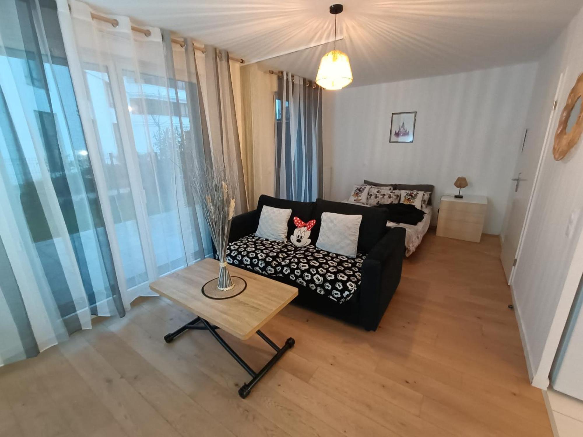 שסי Disney - Paris 5 Min De Disney - Pk Prive Gratuit - 4 Personnes - Terrasse Jardin מראה חיצוני תמונה